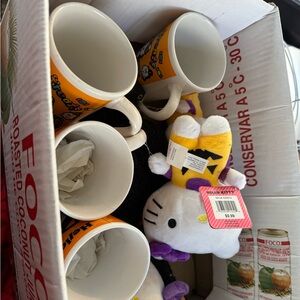 Hello Kitty plush  in a mug bundle of 4